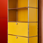 USM Haller shelving (Q118)